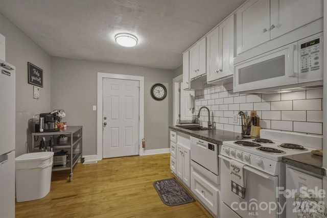 905 Carbon City Road, Morganton, NC 28655