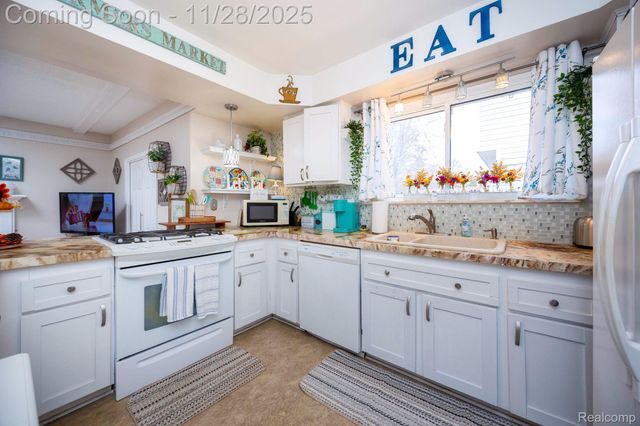 10440 Michael Street, Taylor, MI 48180