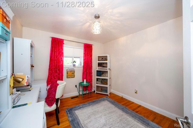 10440 Michael Street, Taylor, MI 48180