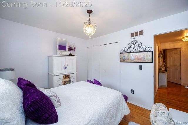 10440 Michael Street, Taylor, MI 48180