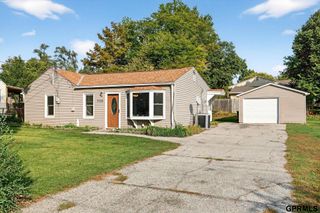 7735 S 30th Street, Bellevue, NE 68147