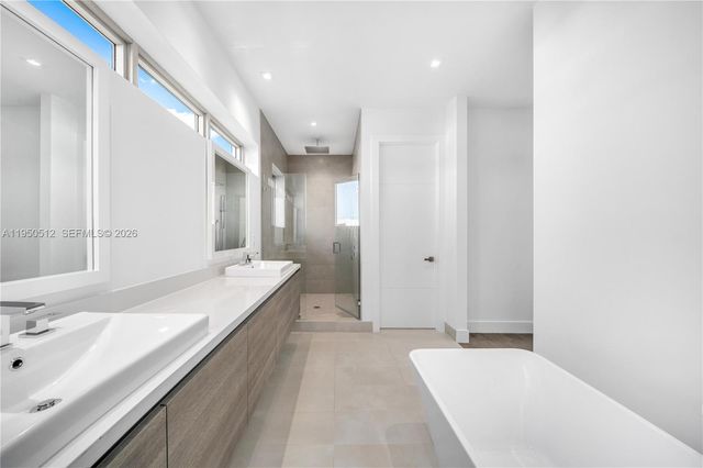 16720 N Botaniko Dr N, Weston, FL 33326