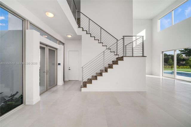 16720 N Botaniko Dr N, Weston, FL 33326