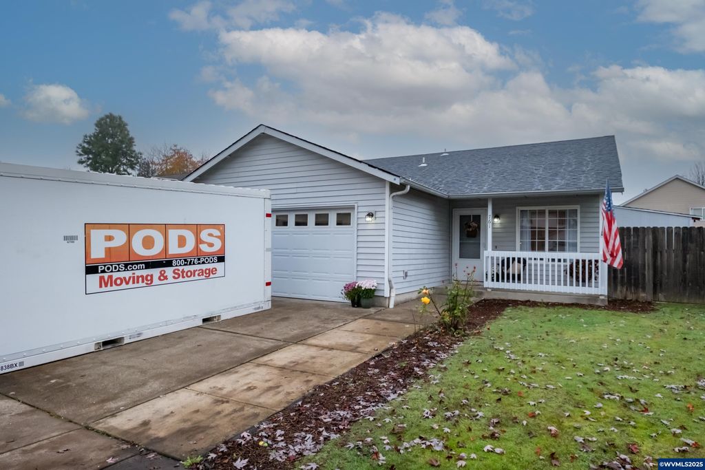 Image 1 of property listing at 761 Hyacinth St, Independence, OR 97351