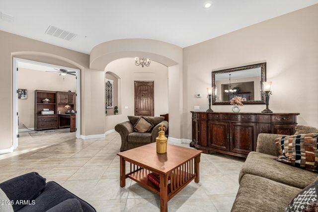 5025 S MINGUS Place, Chandler, AZ 85249