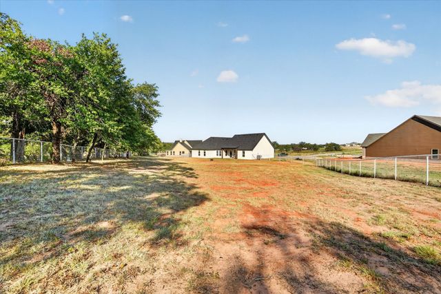 332 Jonny Boy Way, Springtown, TX 76082