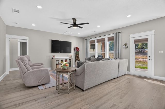 332 Jonny Boy Way, Springtown, TX 76082