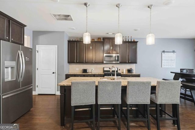 918 Olivia Drive, Snellville, GA 30039