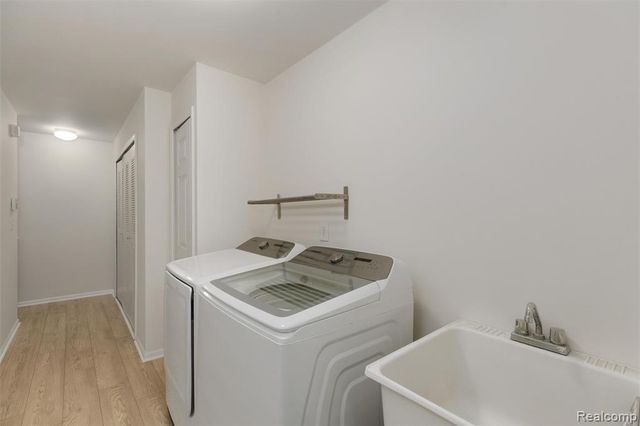 3462 Tremonte Cir N, Rochester, MI 48306