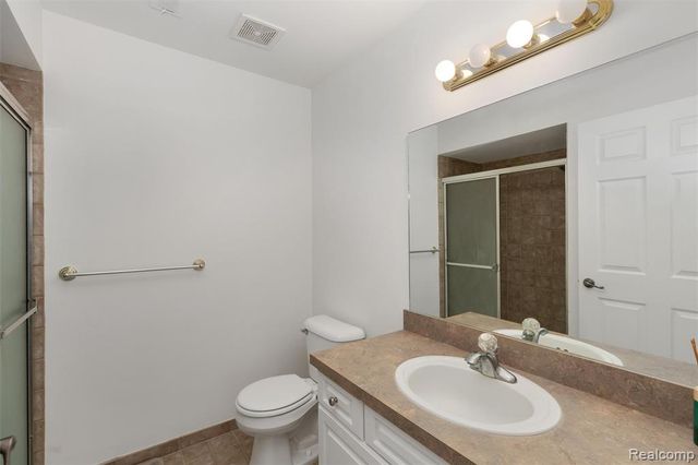 3462 Tremonte Cir N, Rochester, MI 48306