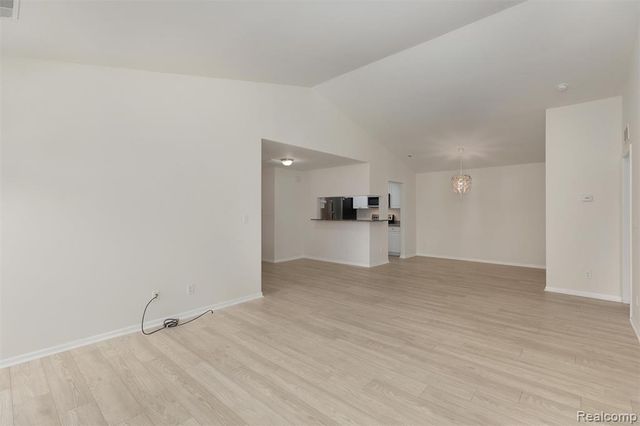 3462 Tremonte Cir N, Rochester, MI 48306