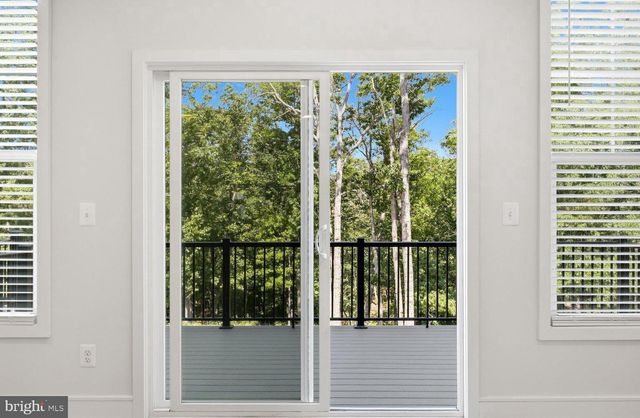 120 CHOKE CHERRY CT, Lake Frederick, VA 22630
