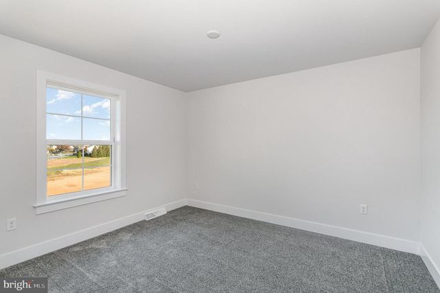 100 EAGLE PKWY, Elizabethtown, PA 17022