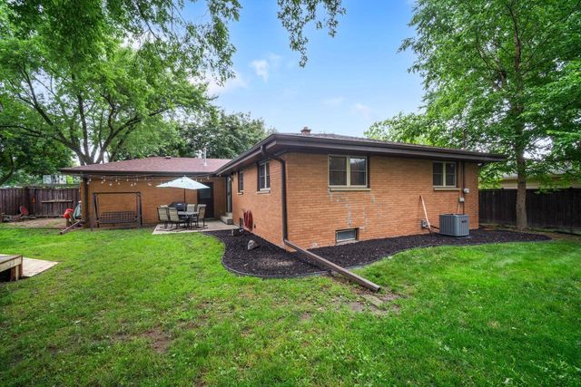 3807 W Birchwood AVENUE, Milwaukee, WI 53221