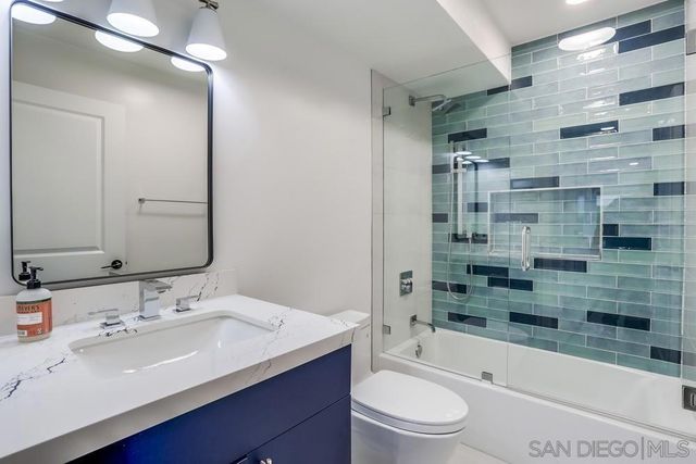 8308 Regents Rd 1F, San Diego, CA 92122
