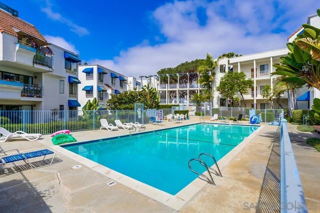 8308 Regents Rd 1F, San Diego, CA 92122