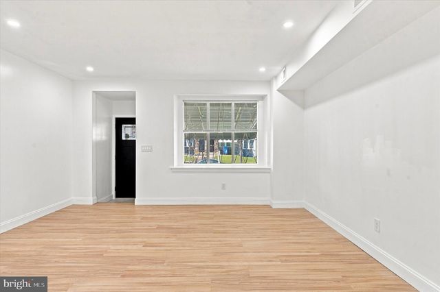 5726 W JEFFERSON ST, Philadelphia, PA 19131