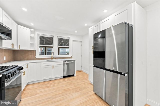 5726 W JEFFERSON ST, Philadelphia, PA 19131