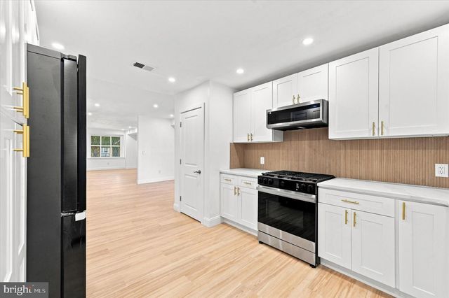 5726 W JEFFERSON ST, Philadelphia, PA 19131