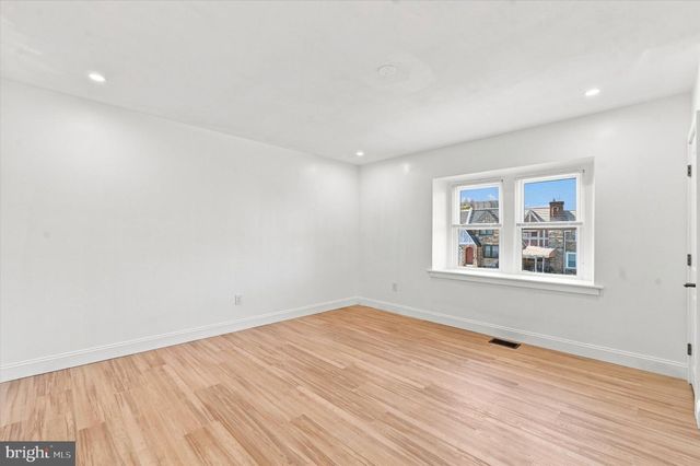 5726 W JEFFERSON ST, Philadelphia, PA 19131