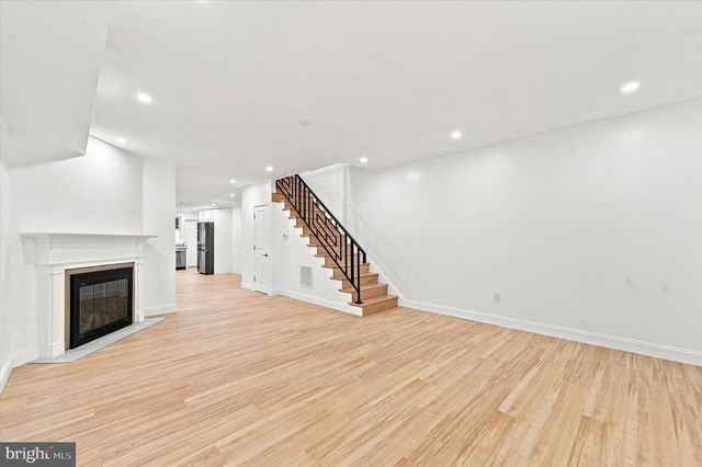 5726 W JEFFERSON ST, Philadelphia, PA 19131
