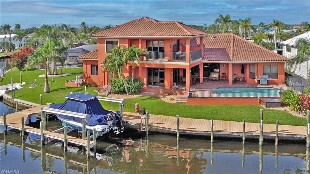 447 Avalon DR, CAPE CORAL, FL 33904 — exterior
