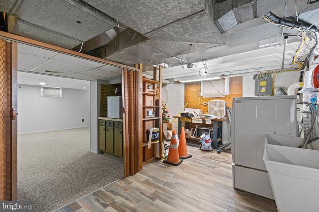 1517 DELLSWAY RD, Towson, MD 21286