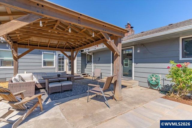 840 Empire St NW, Salem, OR 97304