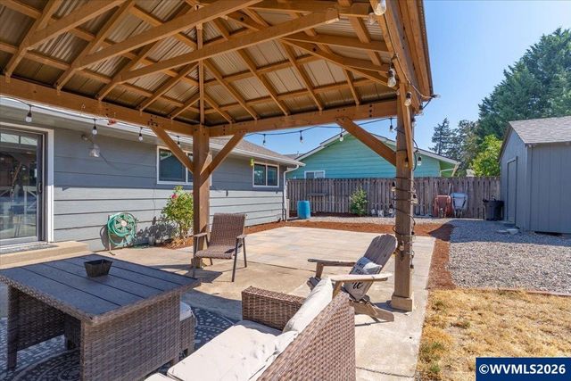 840 Empire St NW, Salem, OR 97304