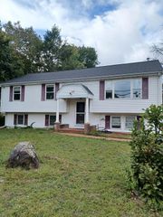 23 Clifton St, Brockton, MA 02301