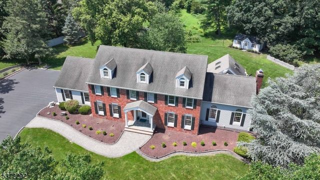 18 Brier Rd, Readington Twp., NJ 08889