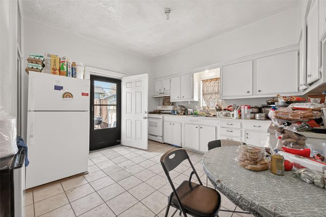 1110 Mathis Street, Houston, TX 77009