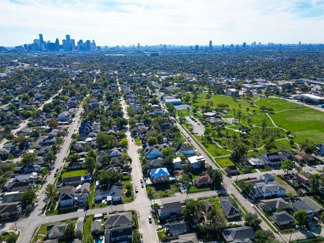 1110 Mathis Street, Houston, TX 77009