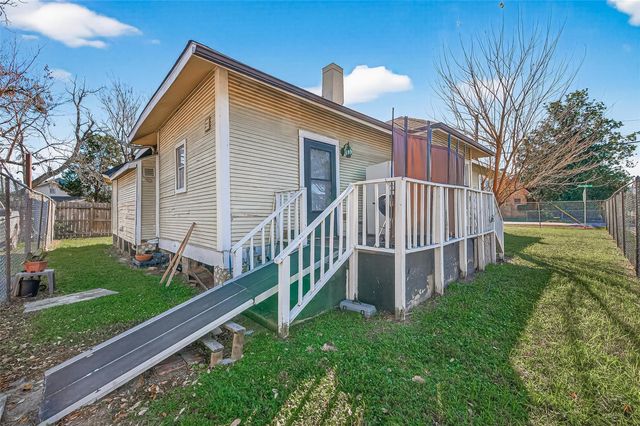 1110 Mathis Street, Houston, TX 77009