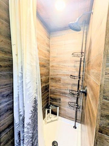 1360 10th Avenue, Friendship, WI 53934