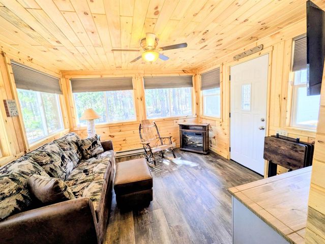 1360 10th Avenue, Friendship, WI 53934