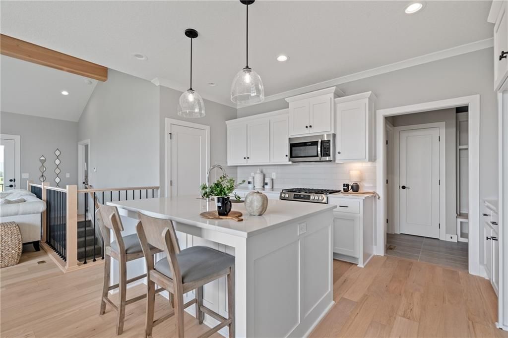 8216 Aurora Street, Lenexa, KS 66220