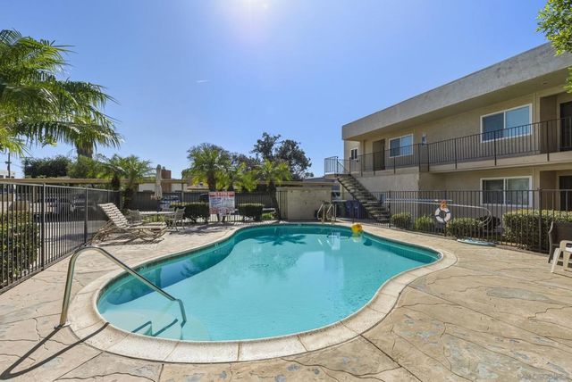 300 Roanoke Rd 14, El Cajon, CA 92019