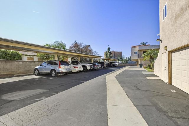 300 Roanoke Rd 14, El Cajon, CA 92019