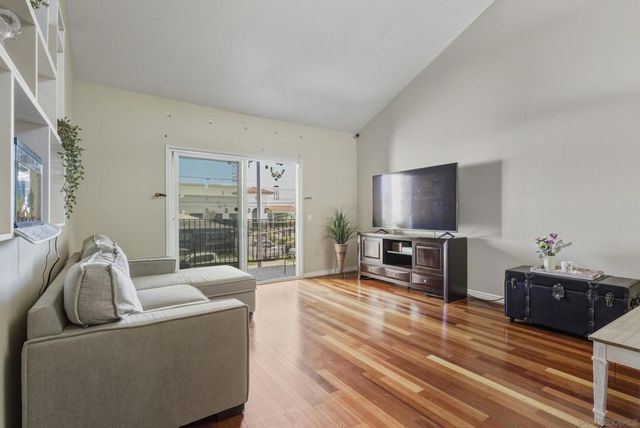 300 Roanoke Rd 14, El Cajon, CA 92019