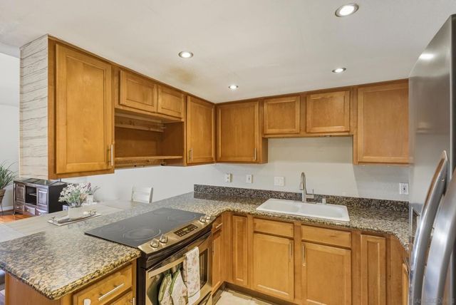 300 Roanoke Rd 14, El Cajon, CA 92019