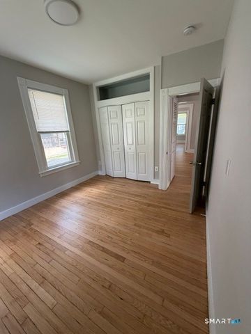 54 Oak Avenue 1, Shelton, CT 06484