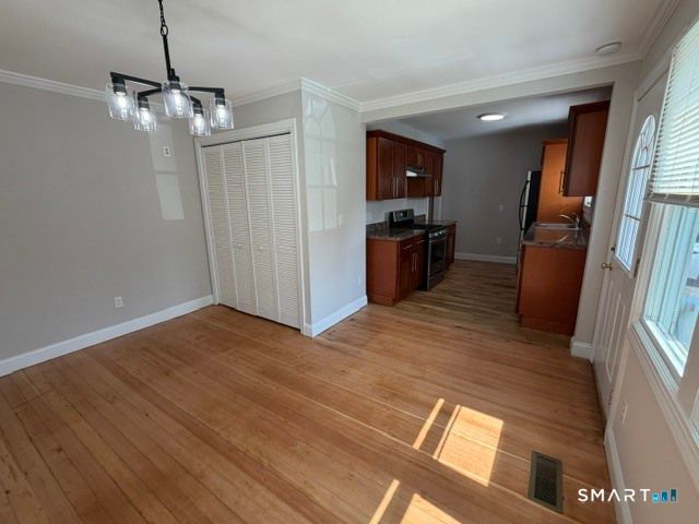 54 Oak Avenue 1, Shelton, CT 06484