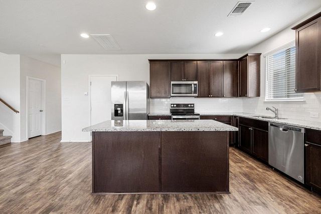 457 Bedford Falls LN, Jarrell, TX 76537