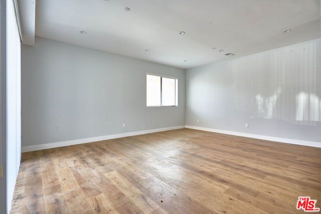 13928 Bessemer Street 1, Van Nuys (los Angeles), CA 91401