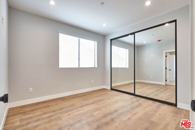 13928 Bessemer Street 1, Van Nuys (los Angeles), CA 91401