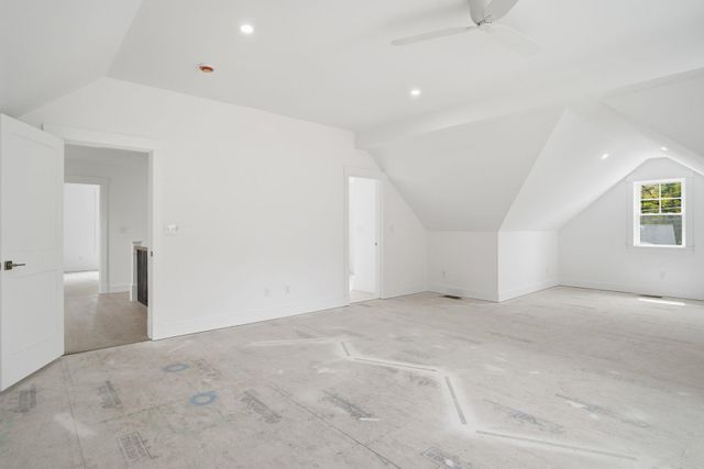 68 Farmington Road, Nashua, NH 03060