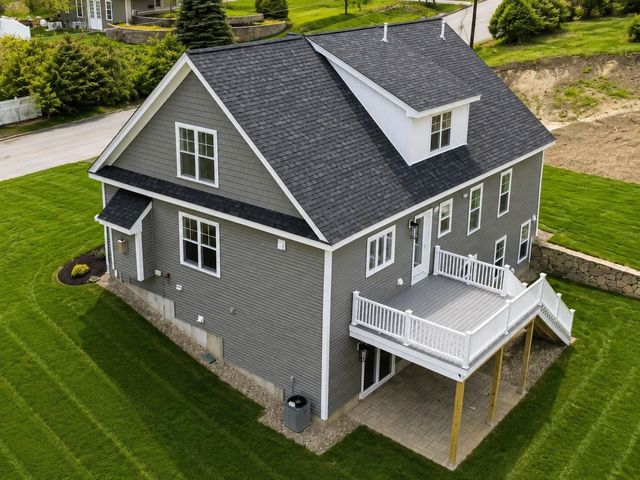 68 Farmington Road, Nashua, NH 03060