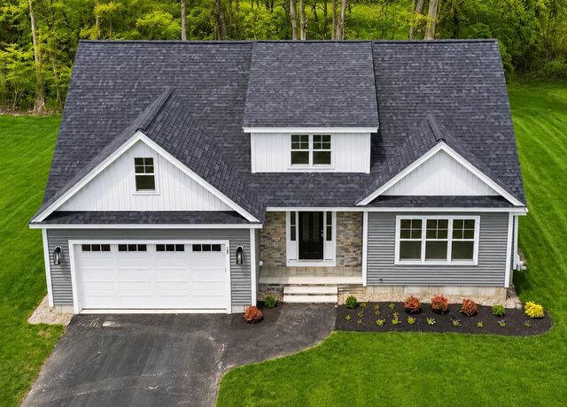 68 Farmington Road, Nashua, NH 03060