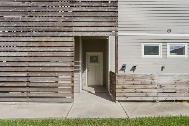 2518 Cleburne Street, Houston, TX 77004